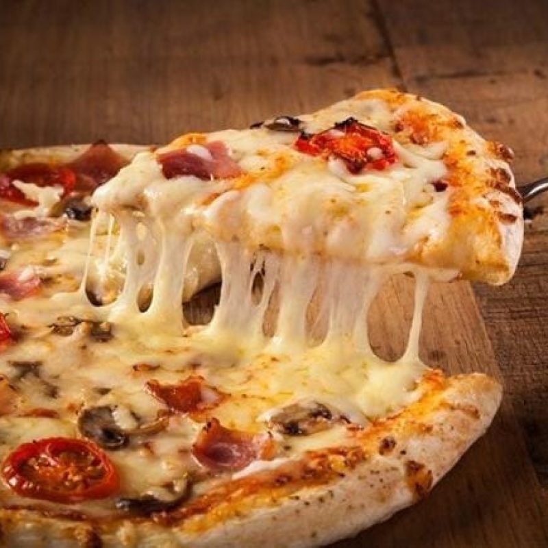 Arena Strike com duas novidades: marmita diária e rodizio de pizzas que começa hoje