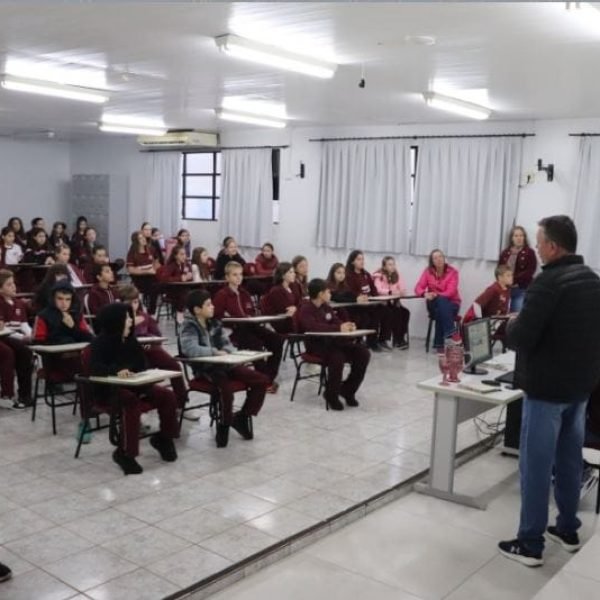 Vídeo: Perigo dos autopropelidos! Prefeitura de Marechal Rondon promove palestras em escolas