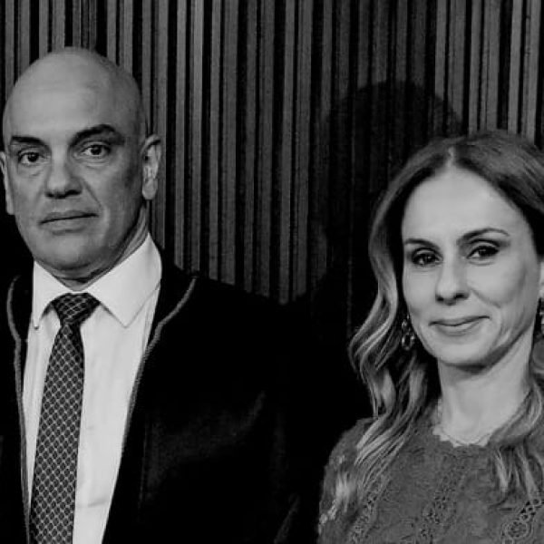 Escárnio: Três meses de silêncio. E então, uma nota