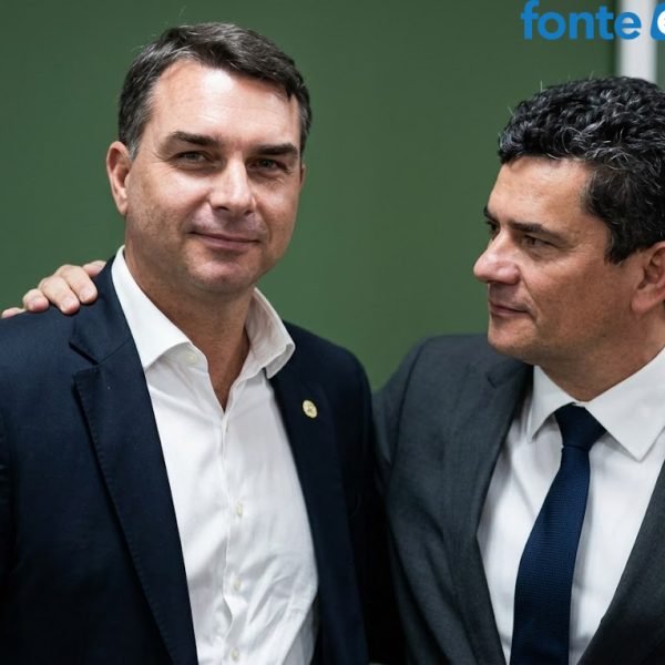 Presidente do PL convocou prefeitos para encontro hoje com Flávio Bolsonaro em Curitiba
