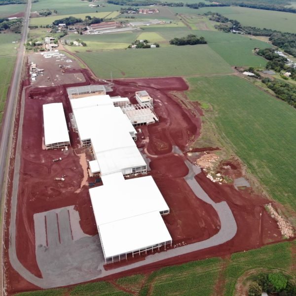 Com investimento próprio superior a 400 milhões, avançam obras do frigorífico de suínos em Santa Helena