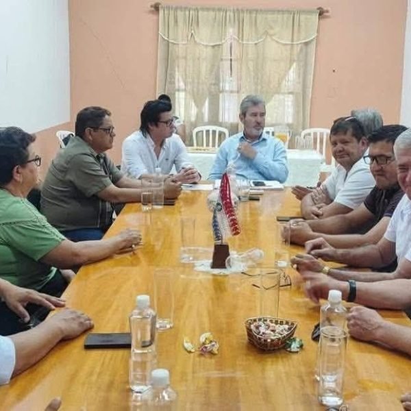 Prefeitos de Alto Paraná, PY, apoiam a implementação do Fome Zero e governador Landy defende permanência do programa com o estado