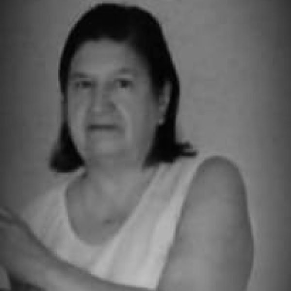 Falece aos 68 anos, Marilene Ferrari de Oliveira. Definido horário de celebração