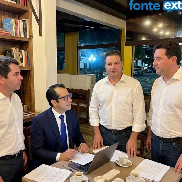 Principal marqueteiro do governo de Ratinho é o mesmo da campanha de Sandro Alex, Curi e Graeml