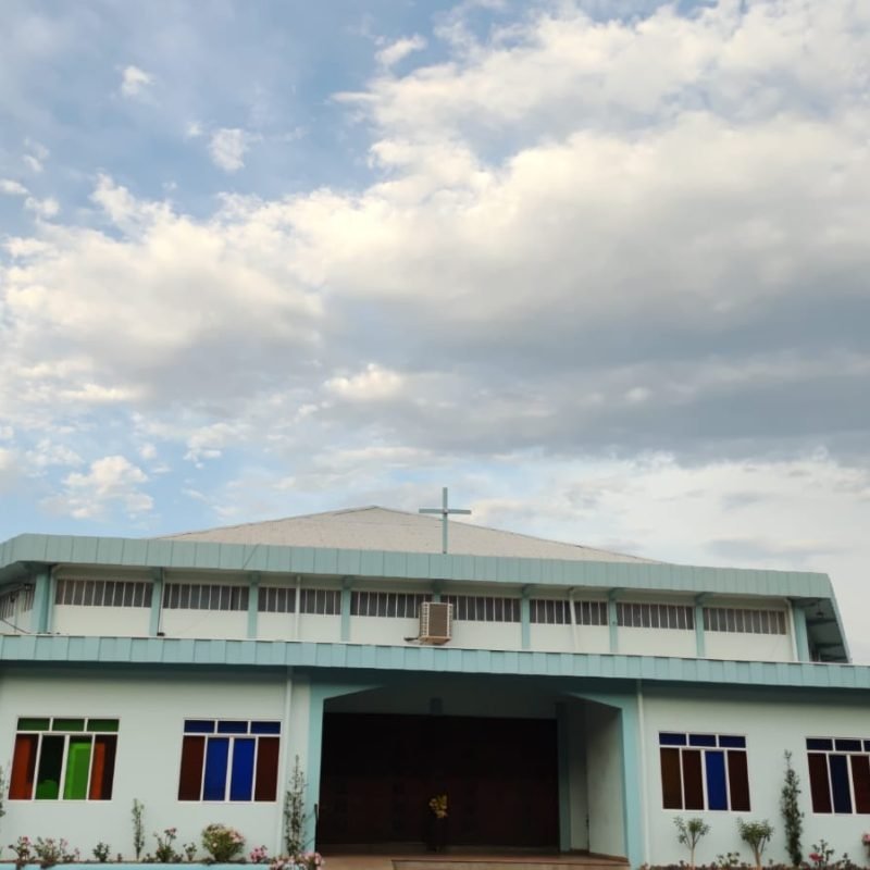 Missa Solene com bispo diocesano marca início da nova paróquia católica de Santa Helena