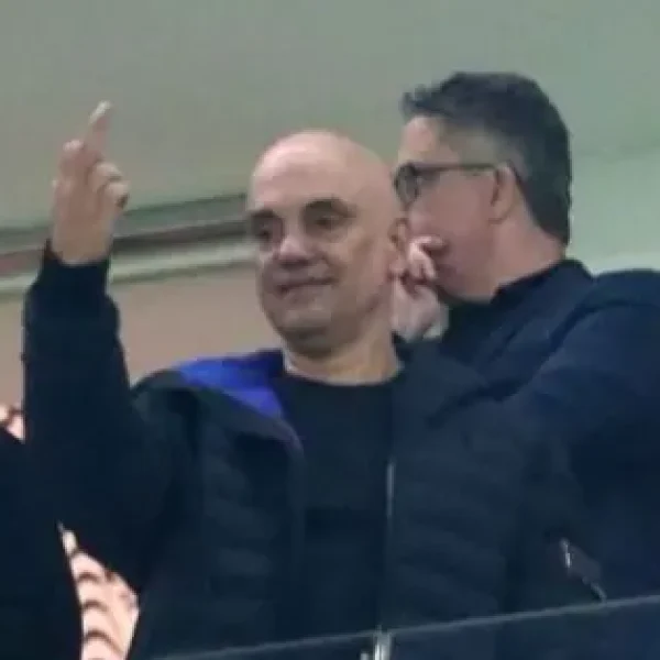 Vai curintia! Moraes manda torcedor tomar “naquele lugar” em jogo do seu time do coração