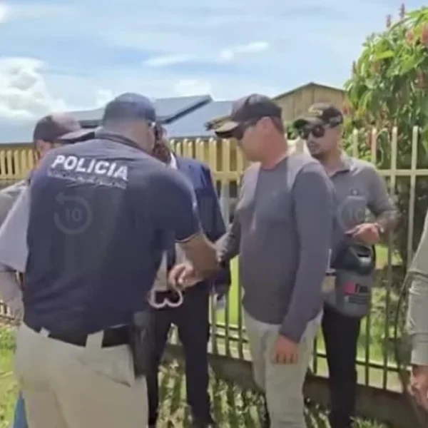 Justiça deu prisão domiciliar para pai e filho que lograram meio mundo no Paraguai