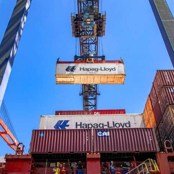 Frango que sai de Santa Helena e todo Oeste do Paraná é exportado via Paranaguá