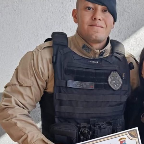 Ratinho dá mensagem de apoio a policial que foi ferido em confronto. Suspeito morreu no embate