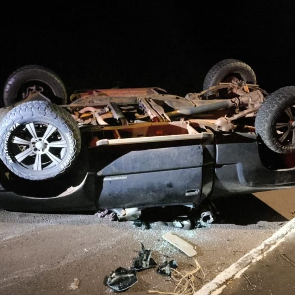 Ocorrências policias do final de semana até aqui. Homem mata outro a facada em frigorífico. Incêndio destrói casa em SH. Quatro mortos em colisão entre PR e SC