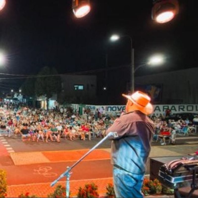 Show de humor e homenagem a escritora nonagenária de Santa Helena, marcaram a véspera do Dia da Mulher
