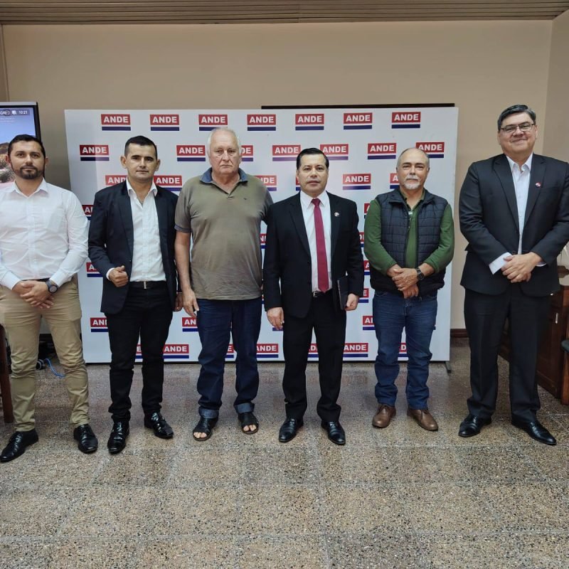 Em Assunção, lideranças buscam melhorias na energia para Mbaracayú, município a que pertence Porto Índio no PY