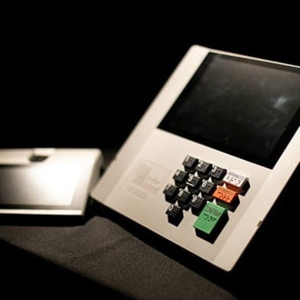 A mordaça só serviu para reforçar a desconfiança